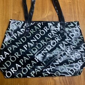 Pandora travel bag